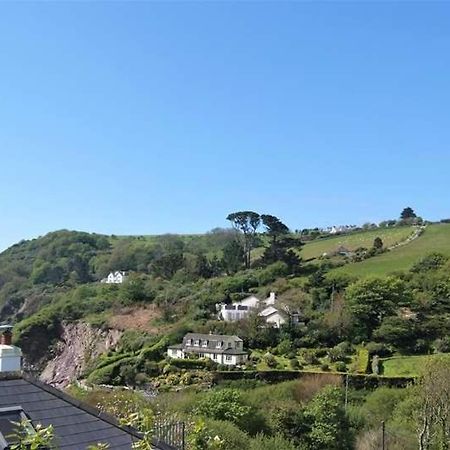 Cosy Beachfront Retreat With Stunning Sea Views & Free Access To A Local Indoor Pool Talland Luaran gambar